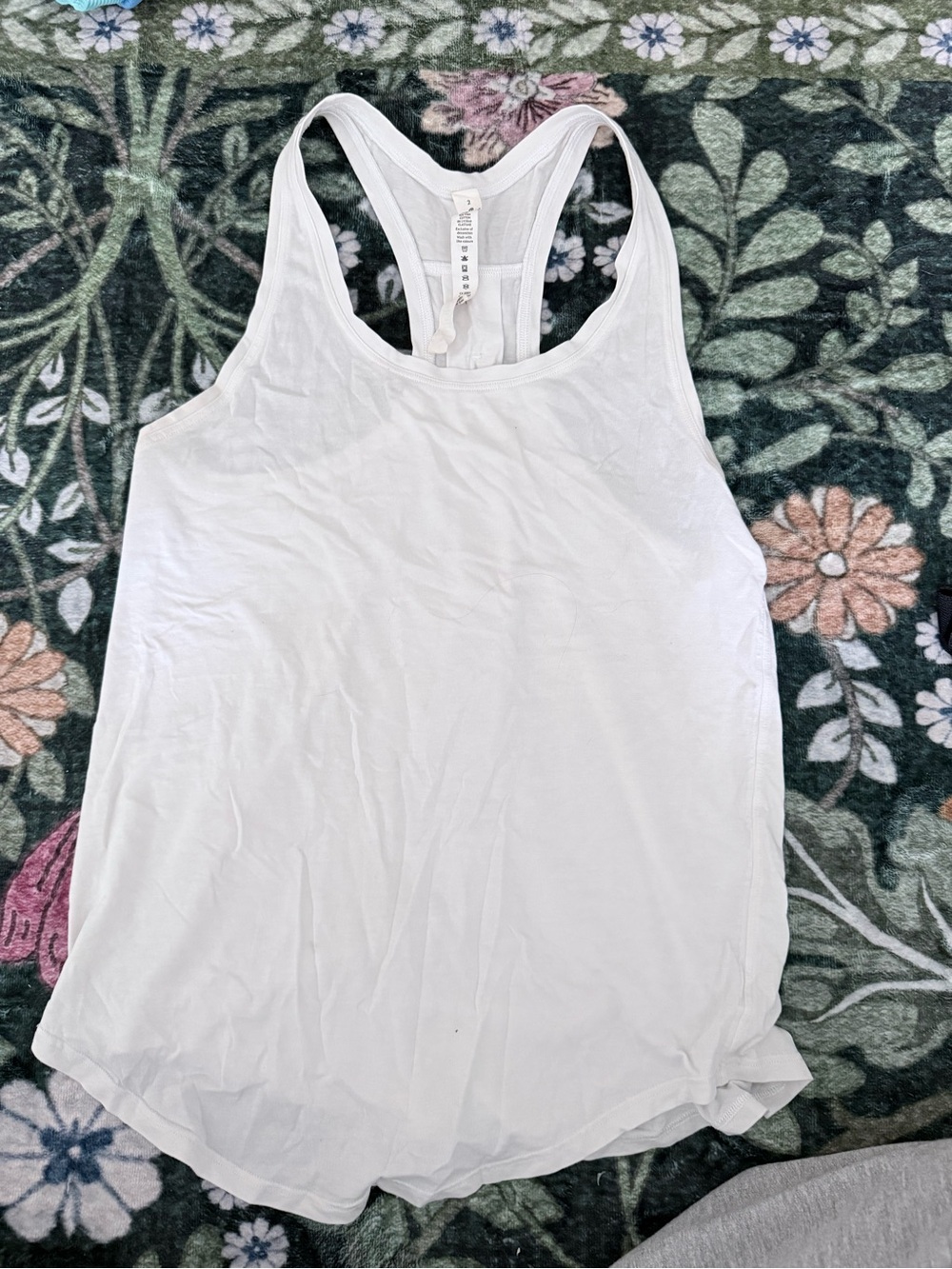 Women’s Lululemon White Racerback Tank Top - Lightweight Casual